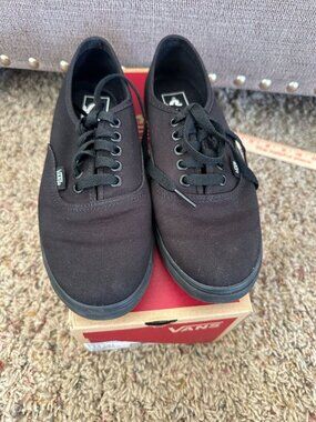 Vans Authentic Lo Pro Black/Black Lace-Up Sneakers Womens 8 Mens 6.5 Casual